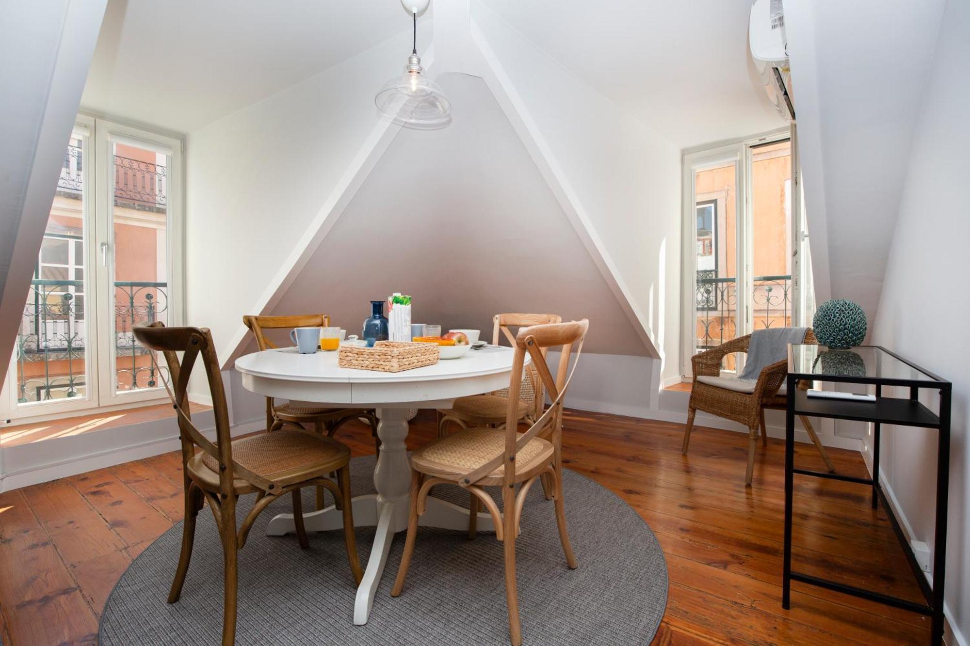 Appartamento Live Like A Local @ Casa Da Esquina - Wifi & A/C Lisbona Esterno foto