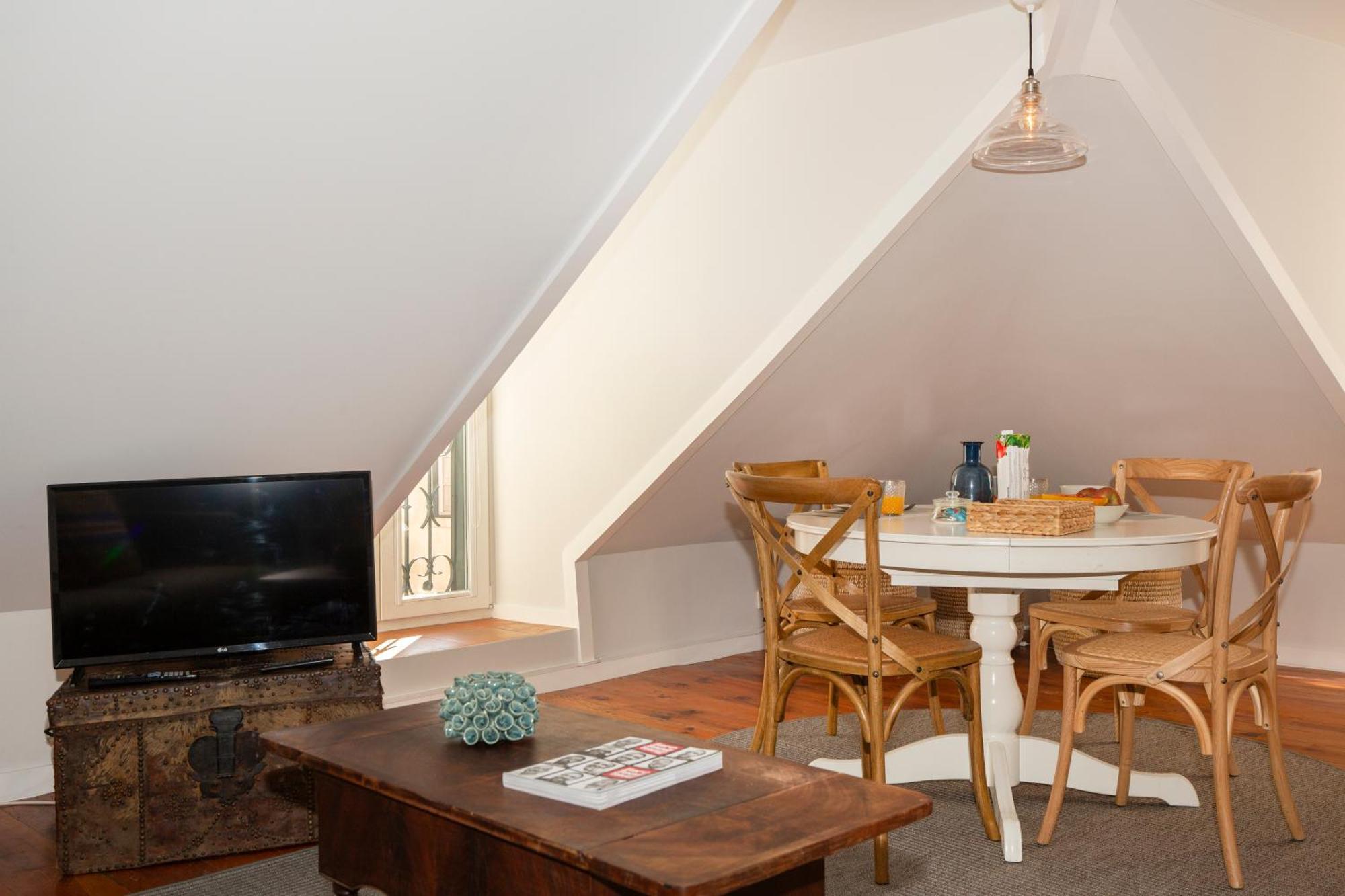 Appartamento Live Like A Local @ Casa Da Esquina - Wifi & A/C Lisbona Esterno foto