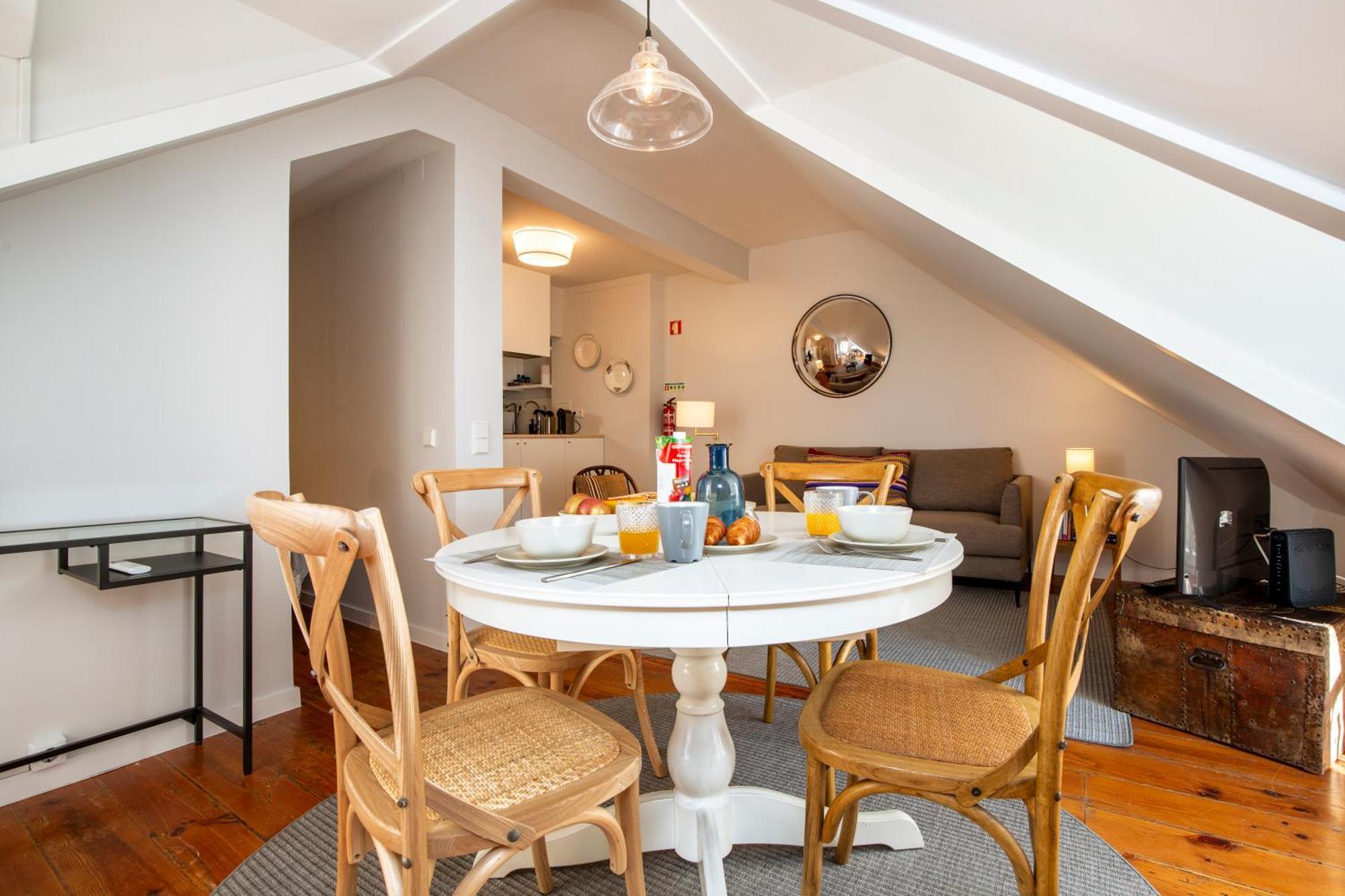 Appartamento Live Like A Local @ Casa Da Esquina - Wifi & A/C Lisbona Esterno foto